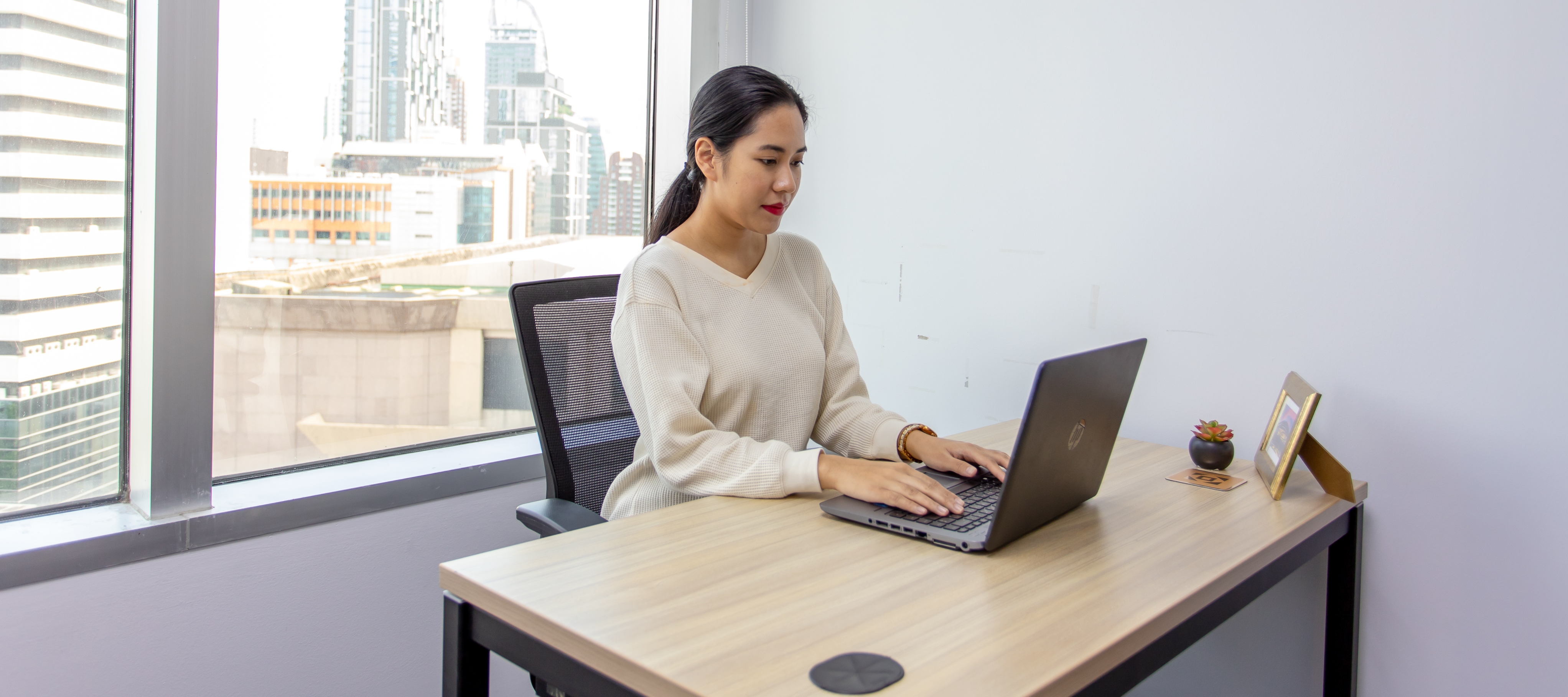 thailand-meeting-room-private-offices.jpg